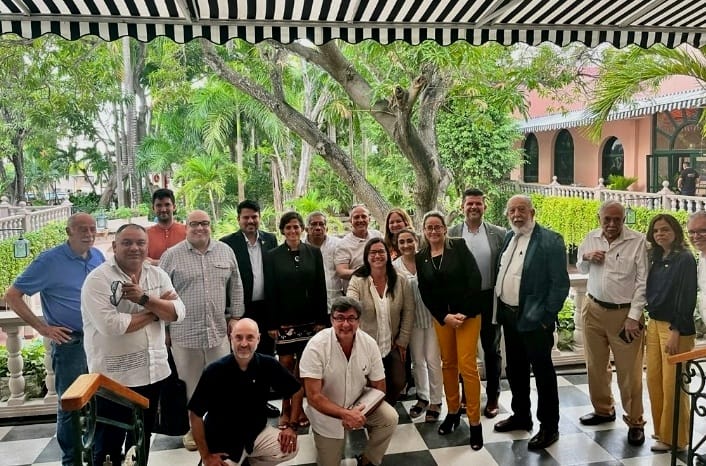 Participación en reunión Comité Ejecutivo FPAA en Cartagena, Colombia.