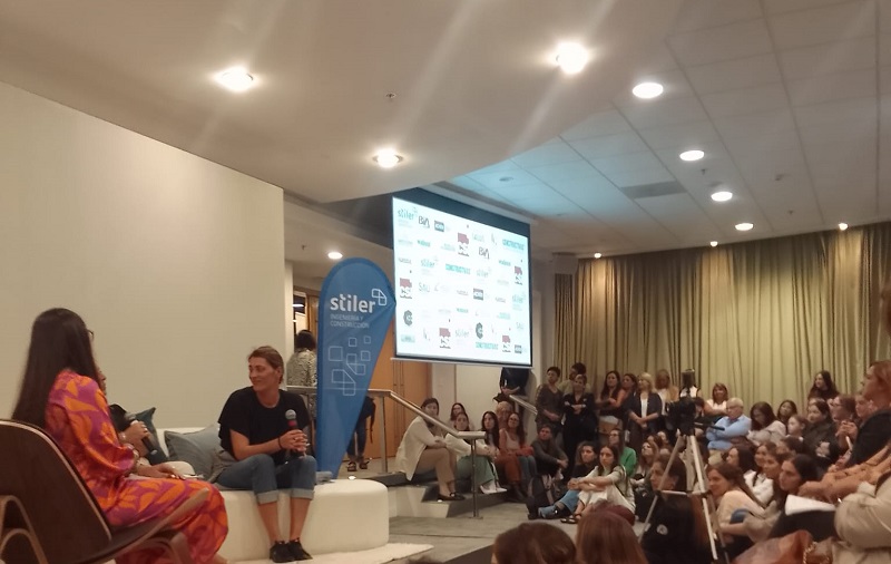 Representante de SAU participó del Primer Encuentro de Mujeres de la Industria de la Construcción