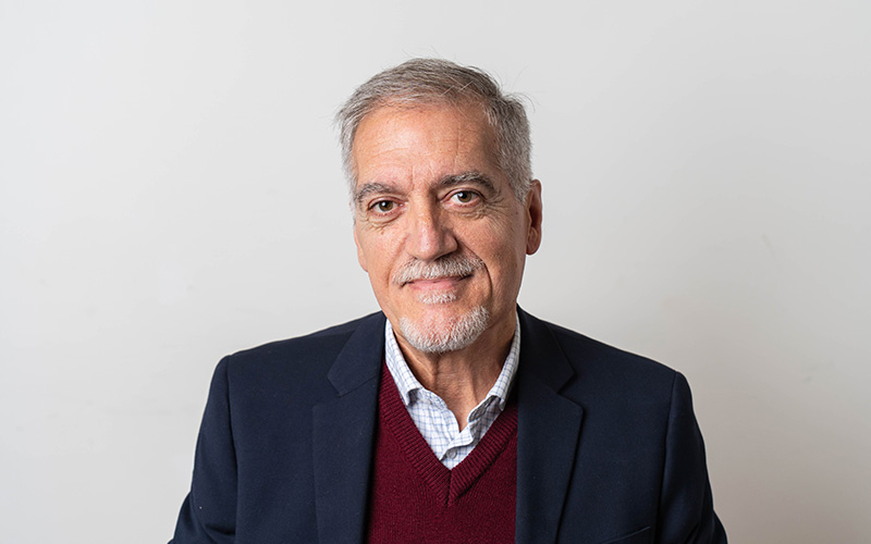 Dr. Carlos Castro Casas